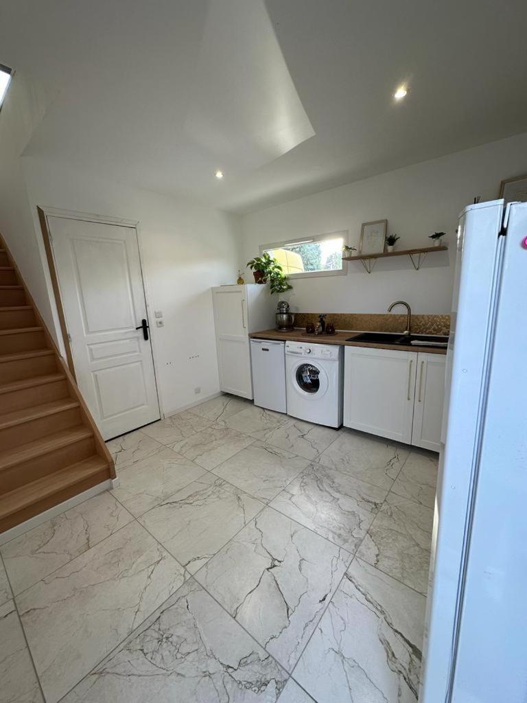 Chez Valentin Apartment Surzur ภายนอก รูปภาพ