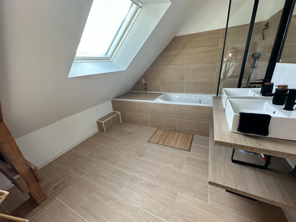 Chez Valentin Apartment Surzur ภายนอก รูปภาพ